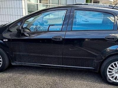 Usata Fiat Punto 75 CV (55 kW) 2014 Nero Utilitaria