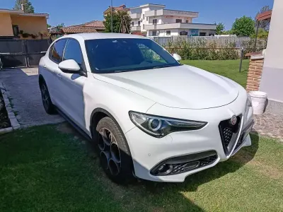 Usata Alfa Romeo Stelvio Sprint 190 CV (139 kW) 2022 Bianco SUV