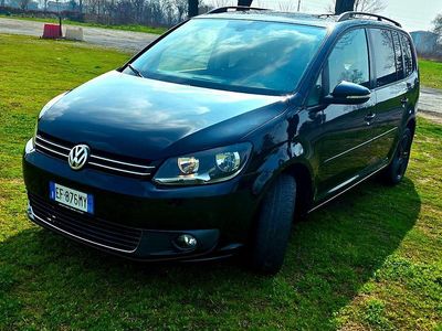 Usata VW Touran 140 CV (102 kW) 2011 Rosso Monovolume