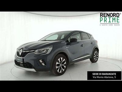 Usata Renault Captur Intens 101 CV (74 kW) 2023 Blu scuro SUV