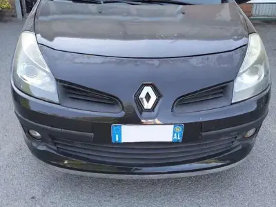 Usata Renault Clio II 86 CV (63 kW) 2006 Nero Berlina