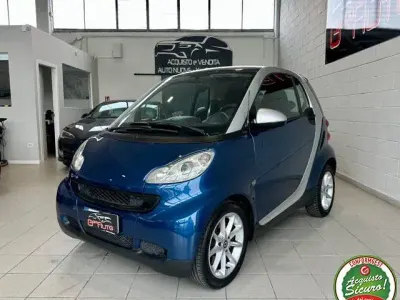 Usata Smart ForTwo Coupé Passion 70 CV (51 kW) 2010 Blu Coupé