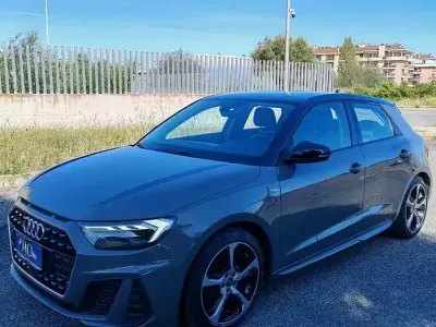 Usata Audi A1 S-Line 95 CV (69 kW) 2023 Grigio SUV