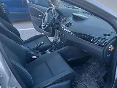 Usata Renault Mégane III 110 CV (80 kW) 2011 Grigio Berlina