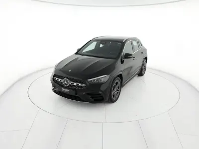 Usado Mercedes GLA180 AMG Line Premium Plus 116 CV (85 kW) 2024 Negro SUV
