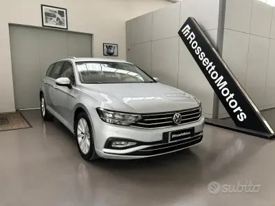 Usata VW Passat Business 150 CV (110 kW) 2020 Grigio chiaro Station wagon