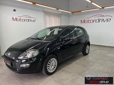 Usata Fiat Punto Street 77 CV (56 kW) 2014 Grigio Utilitaria