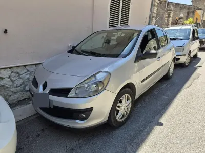 Usata Renault Clio 65 CV (47 kW) 2009 Grigio Utilitaria