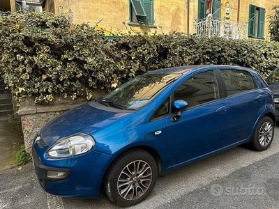 Usata Fiat Punto 2011 Blu Utilitaria