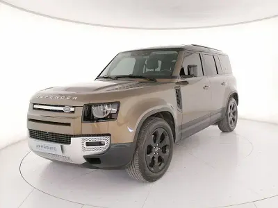 Usata Land Rover Defender SE 200 CV (147 kW) 2022 Other SUV