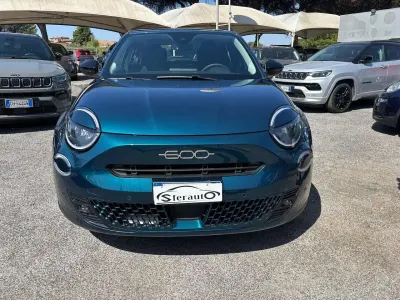 Usata Fiat 600 136 CV (100 kW) 2025 Verde SUV