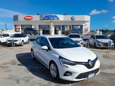 Usata Renault Clio V Zen 100 CV (73 kW) 2021 Bianco Berlina