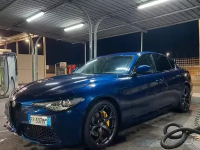Usata Alfa Romeo Giulia 180 CV (132 kW) 2018 Berlina