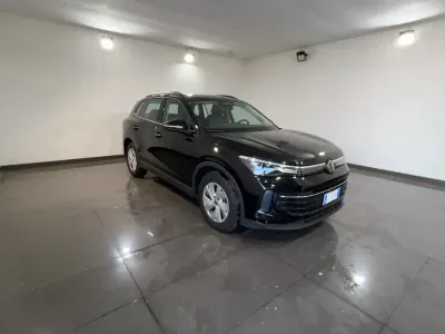Używany VW Tiguan Edition 150 KM (110 kW) 2025 Czarny SUV