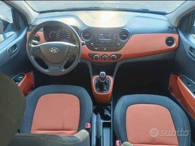 Usata Hyundai i10 67 CV (49 kW) 2014 Blu Utilitaria