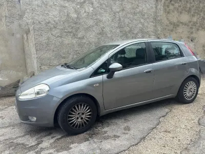 Usata Fiat Grande Punto 90 CV (66 kW) 2006 Utilitaria