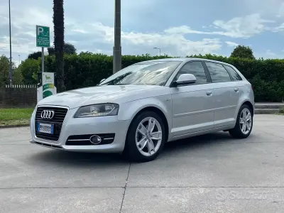 Usata Audi A3 Attraction 105 CV (77 kW) 2010 Grigio Utilitaria
