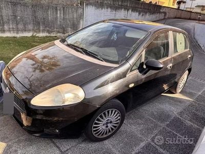 Usata Fiat Grande Punto 65 CV (47 kW) 2008 Nero Utilitaria