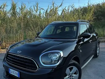 Usata Mini One D Countryman Business 116 CV (85 kW) 2020 Nero SUV