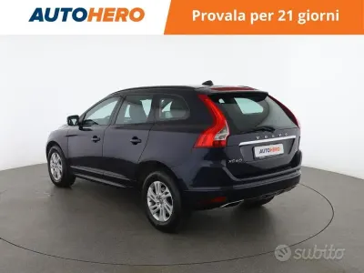 Usata Volvo XC60 Kinetic 190 CV (139 kW) 2015 Bluazzurro SUV