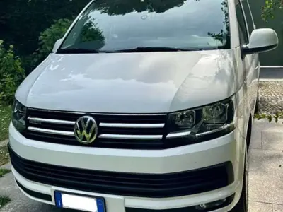 Usata VW Caravelle 150 CV (110 kW) 2016 Bianco Furgone