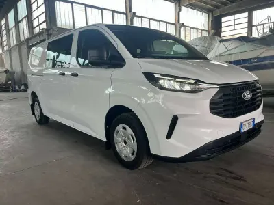 Usata Ford Transit Custom 136 CV (100 kW) 2024 Bianco Furgone