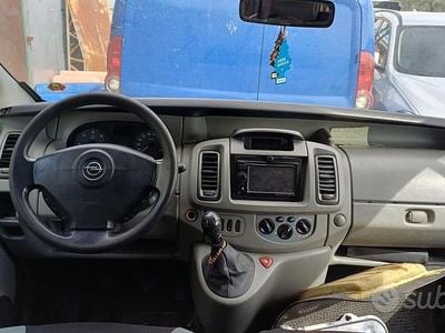 Usata Opel Vivaro 2008 Nero Monovolume