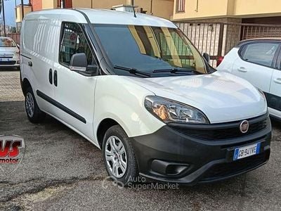 Usata Fiat Doblò 105 CV (77 kW) 2020 Bianco Monovolume