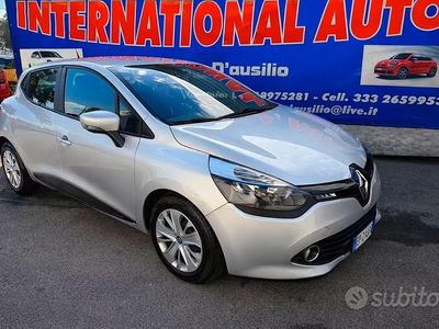 Usata Renault Clio IV 75 CV (55 kW) 2013 Grigio Berlina