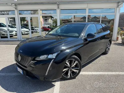Usata Peugeot 308 Allure 131 CV (96 kW) 2022 Nero Station wagon
