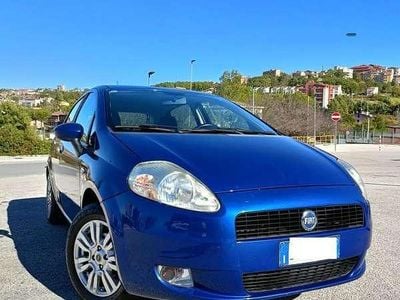 Usata Fiat Grande Punto Active 65 CV (47 kW) 2007 Blu/azzurro Utilitaria