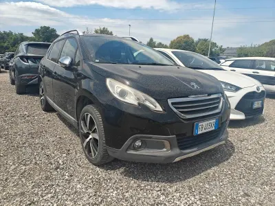 Usata Peugeot 2008 Allure 120 CV (88 kW) 2016 Nero SUV