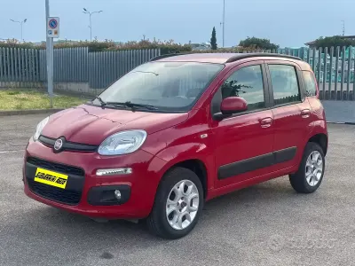Usata Fiat Panda 80 CV (58 kW) 2013 Rosso Utilitaria
