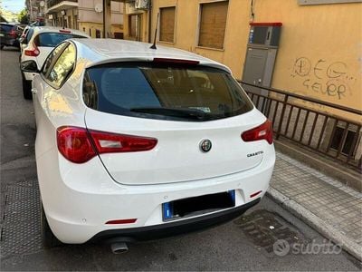 Usata Alfa Romeo Giulietta Super 109 CV (80 kW) 2017 Bianco Utilitaria