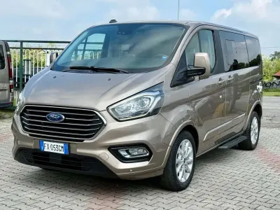 Usata Ford Tourneo Custom Titanium 185 CV (136 kW) 2019 Grigio Furgone