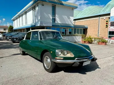 Usata Citroën DS 99 CV (72 kW) 1972 Verde Berlina