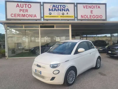 Używany Fiat 500e Icon 42 kW (58 KM) 2021 Biały Hatchback