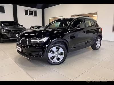 Usata Volvo XC40 Momentum 190 CV (139 kW) 2020 Nero SUV