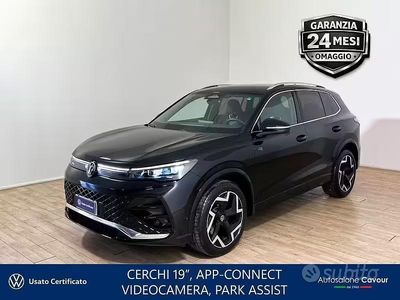 Usata VW Tiguan R-line 150 CV (110 kW) 2025 Grenadill black SUV