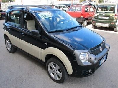 Usata Fiat Panda 4x4 Cross 69 CV (50 kW) 2007 Nero Utilitaria