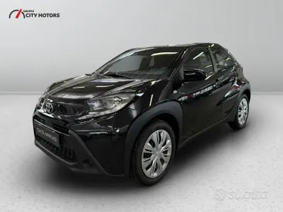 Nieuw Toyota Aygo X Active 72 PK (52 kW) 2025 Zwart SUV