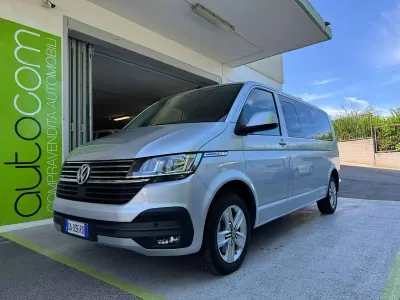 Usata VW Caravelle 199 CV (146 kW) 2020 Argento Furgone