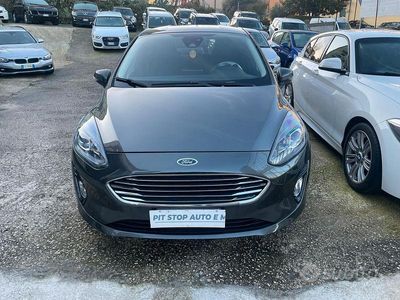 Usata Ford Fiesta Active 125 CV (91 kW) 2021 Grigio Utilitaria