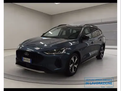 Usata Ford Focus Active 125 CV (91 kW) 2023 Chrome blue Station wagon