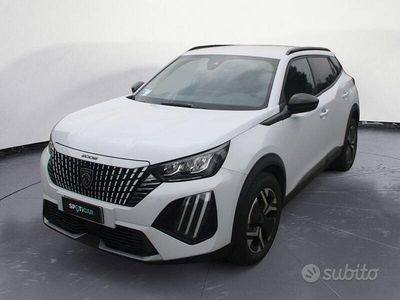 Usata Peugeot 2008 Allure 101 CV (74 kW) 2025 Bianco SUV