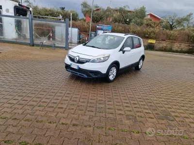 Usata Renault Scénic III XMOD 110 CV (80 kW) 2015 Bianco Monovolume