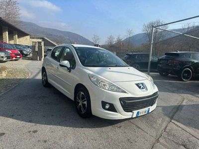 usata Peugeot 207 2075p 1.4 hdi 8v Plus 70cv