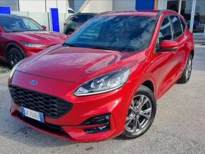 Usata Ford Kuga ST-Line 190 CV (139 kW) 2022 Rosso SUV