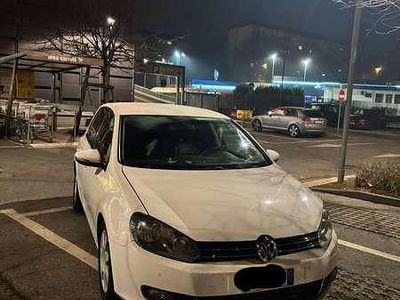 Usata VW Golf VI Highline 110 CV (80 kW) 2010 Bianco Utilitaria