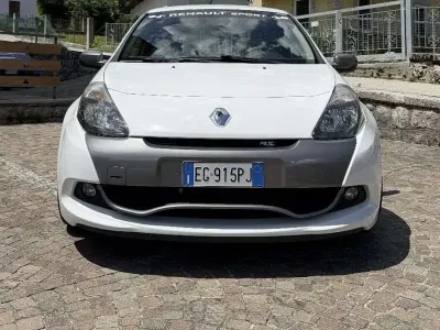 Usata Renault Clio II R.S. 203 CV (149 kW) 2011 Berlina
